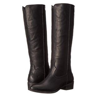 Frye Ray Seam Tall in washed black